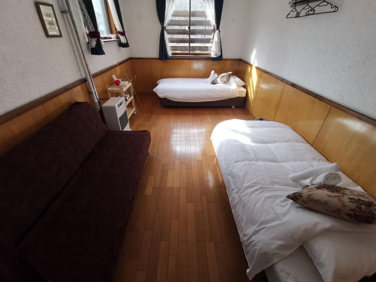 Hakuba Powder Republic Bed & Breakfast Екстериор снимка